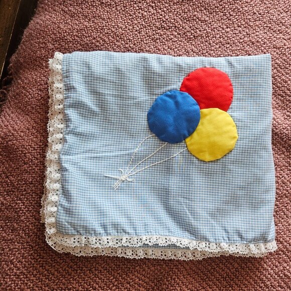 Sale 🎉🥳 4/$25 or $10 Vintage Handmade Baby Blanket - Picture 2 of 6